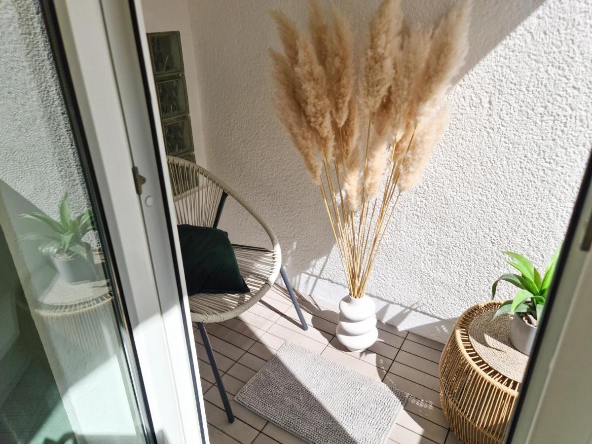 Schoene Ferienwohnung Im Zentrum Mit Self Check-In Und Free Wifi Эссен Экстерьер фото