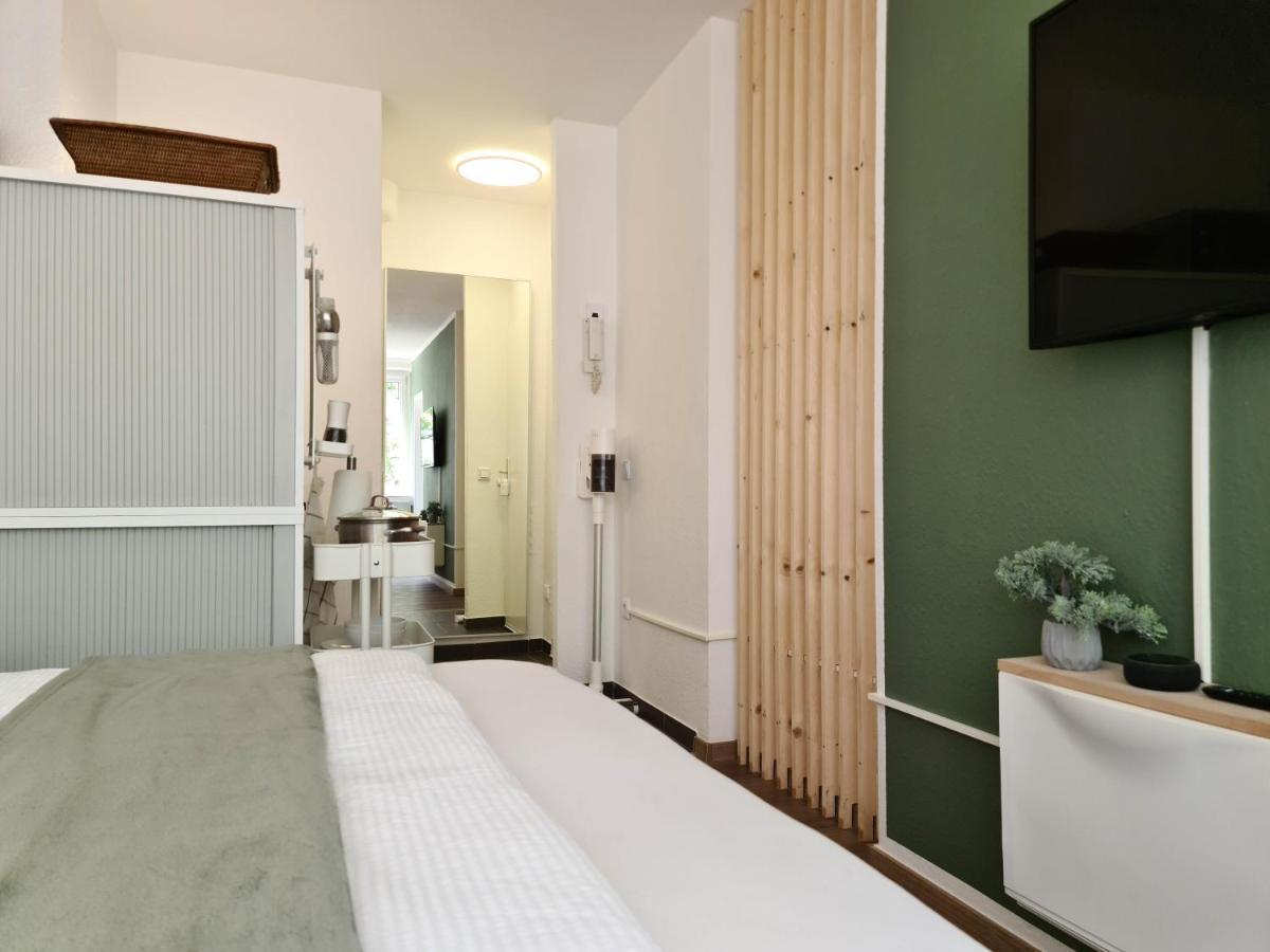 Schoene Ferienwohnung Im Zentrum Mit Self Check-In Und Free Wifi Эссен Экстерьер фото